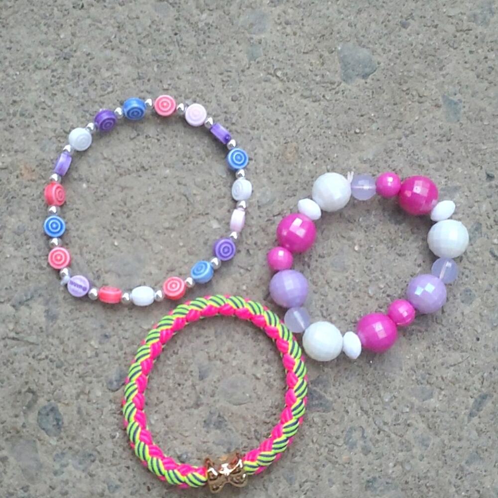 Bracelet lot